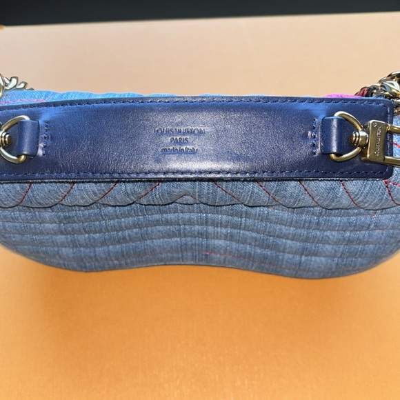 Limited edition Louis Vuitton WAVE in denim - Picture 2 of 5